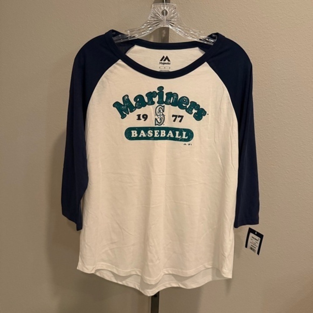 NWT Majestic Seattle Mariners Baseball women’s size medium tshirt